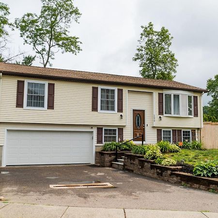 New! Updated Mystic Home W/ Sauna, Hot Tub & Deck Exterior photo
