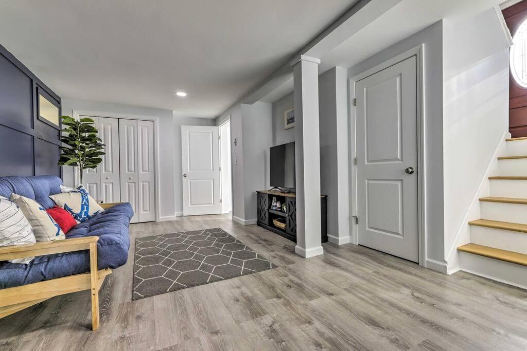 New! Updated Mystic Home W/ Sauna, Hot Tub & Deck Exterior photo