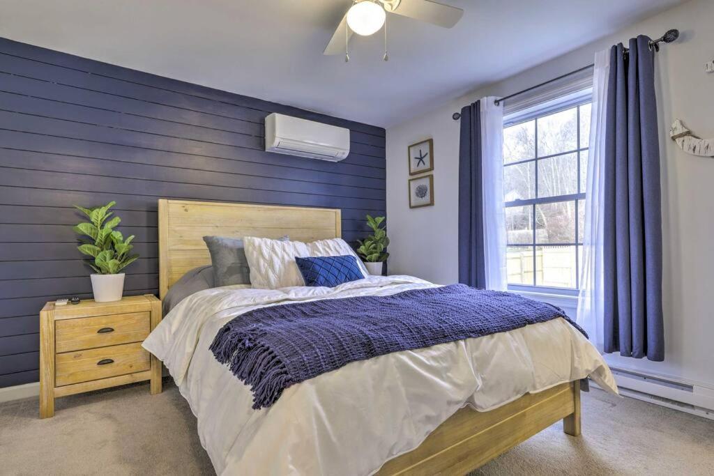 New! Updated Mystic Home W/ Sauna, Hot Tub & Deck Exterior photo